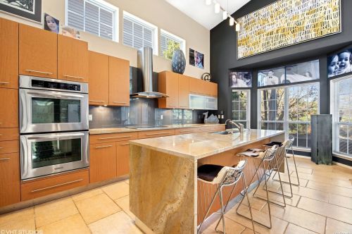 30 Windwatch Dr, Hauppauge NY 11788-3348 exterior