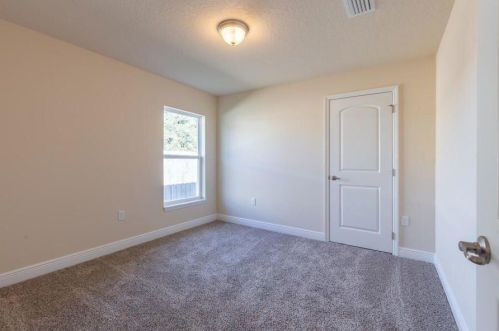 1666 Ocean Cv Ave, Fort Pierce FL 34953-2453 exterior