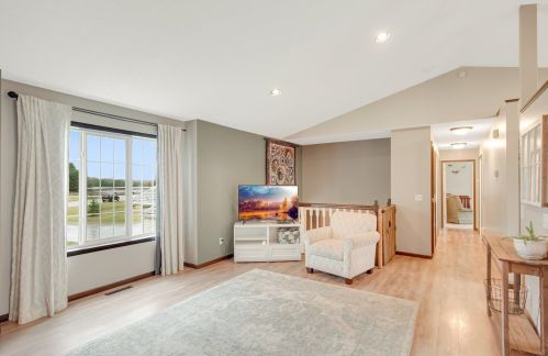 5352 16 St, Princeton MN 55371-6173 exterior