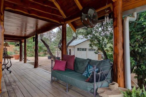 5808 Beacon Dr, Austin TX 78734-1416 exterior