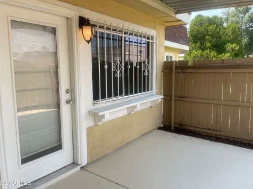 8427 34th Ave, Phoenix AZ  85051-5952 exterior