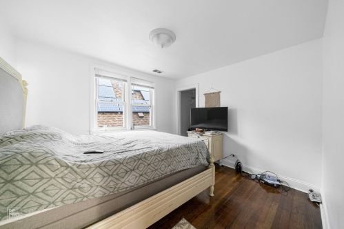 6149 Giddings St, Chicago IL 60630-2931 exterior