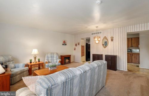 486 Mainview Ct, Glen Burnie MD 21061-6119 exterior