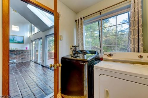 903 Alysia Ct, Dover NJ 07803-3056 exterior