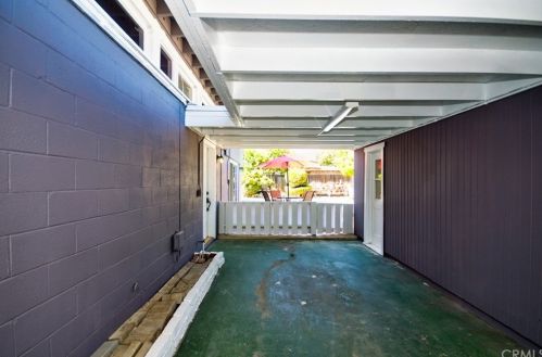 511 Rosslynn Ave, Fullerton CA  92832-2725 exterior