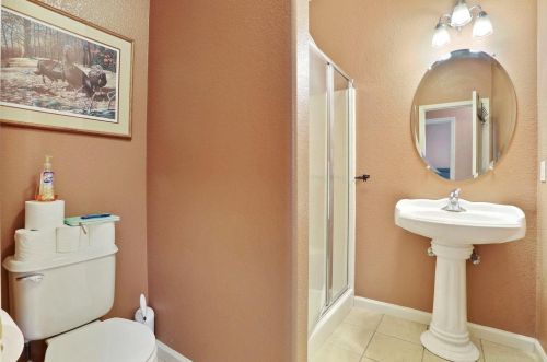 2613 Casey Ray Ct, Turlock CA  95382-8829 exterior