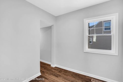 3106 Hiawatha Ave, Point Pleasant Beach NJ 08742-3541 exterior