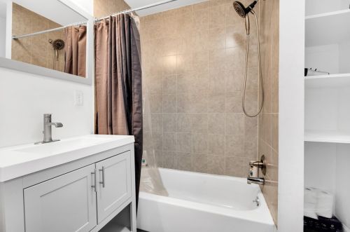 17 Lelia St, Pittsburgh PA 15211-2228 exterior