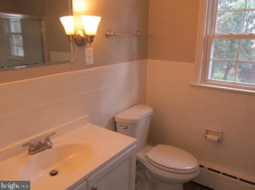 1014 Quinton Ave, Trenton NJ 08629-2403 exterior