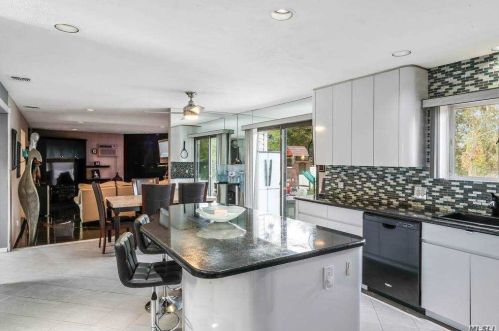 50 Annandale Rd, Commack NY 11725-1746 exterior