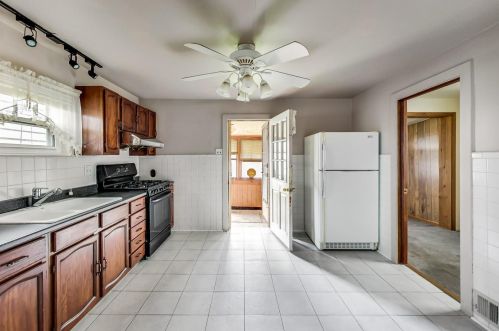 2614 Un Ave, Chicago IL 60621-2950 exterior