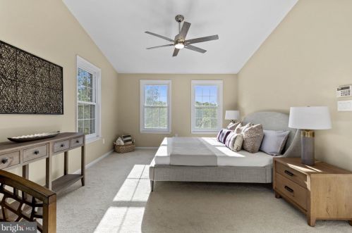 7433 Dunnington Pl, Alexandria VA  22315-5248 exterior