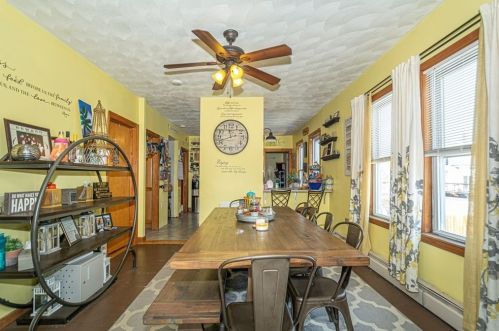 327 Middlesex St, North Andover MA 01845-3438 exterior