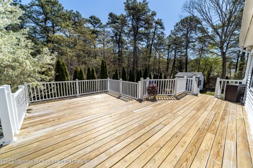 483 Western Blvd, Berkeley Township NJ 08721-3316 exterior