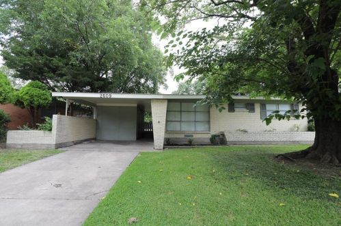 2609 Costa Mesa Dr, Dallas TX  75228-2035 exterior