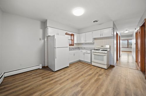 832 17 Ave, Broadview IL 60153-1856 exterior