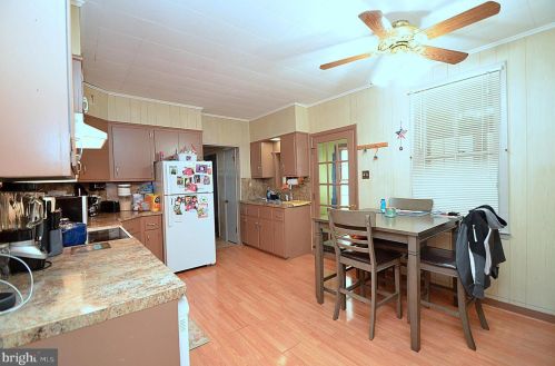 342 4th St, Slatington, PA 18080-1707