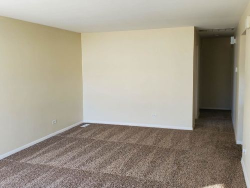 526 Clayton Ave, Hillside IL 60162-1357 exterior