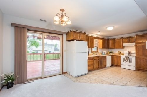 4825 Crst Ct, Waukegan IL 60087-1863 exterior