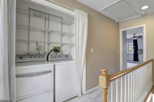 4 Victory Ct, Dover NJ 07801-5563 exterior