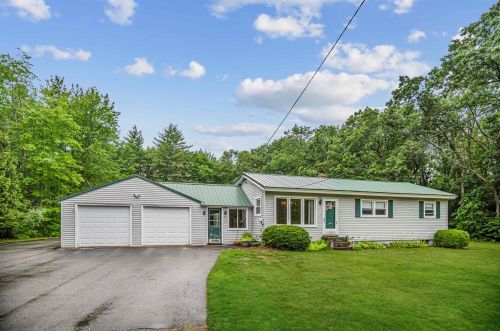 44 Bow Center Rd, Concord, NH 03304-4244