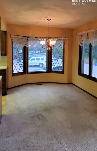 2325 Radcliff Vlg Dr, Grand Rapids MI 49546-7724 exterior