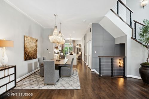 700 Orleans St, Chicago IL 60610-5017 exterior