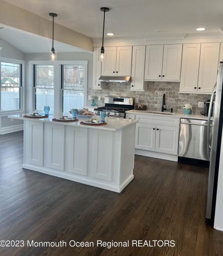 908 13th Ave, Belmar NJ  07719-2805 exterior