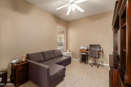 1872 Lantana Dr, Chandler AZ  85248-2170 exterior