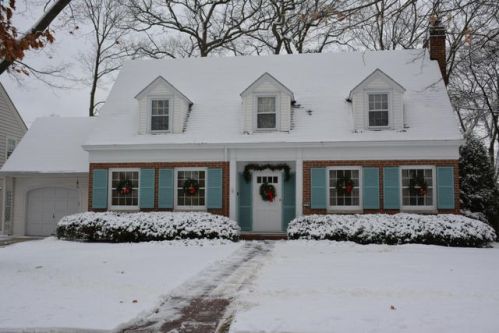 154 88th St, Milwaukee, WI 53226-4614