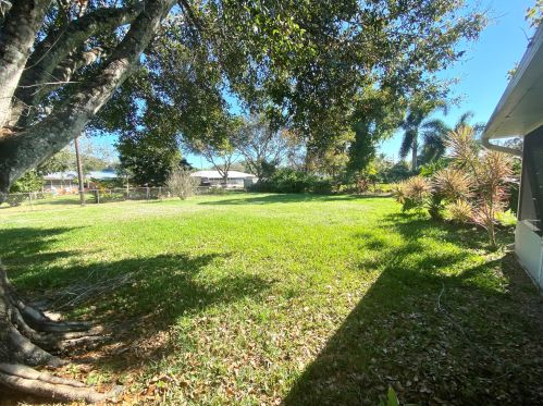 2804 29th St, Fort Pierce, FL 34981-6038