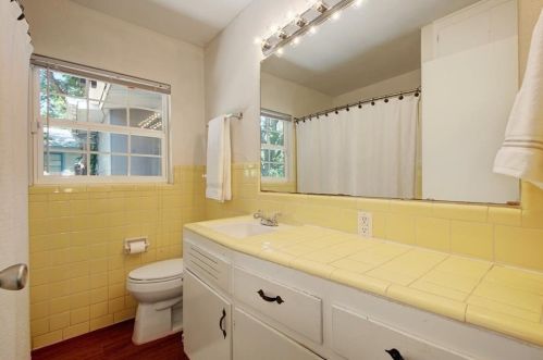 1229 Corona Dr, Austin TX 78723-2511 exterior