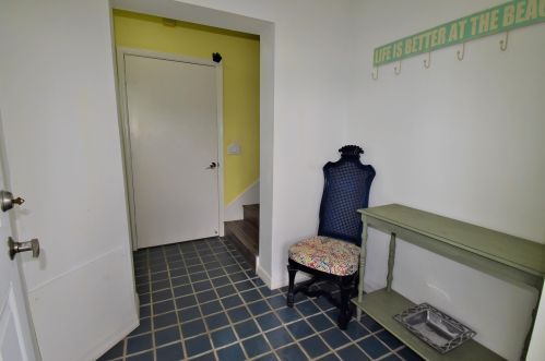 1106 Ocean Dr, Fort Pierce FL  34949-3384 exterior