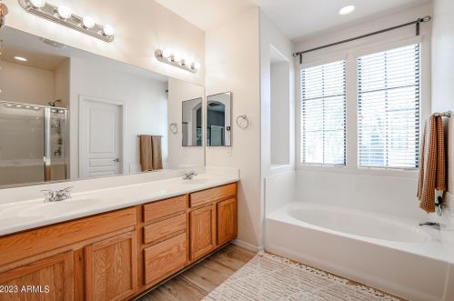 32421 23 Ave, Phoenix AZ 85015-4904 exterior