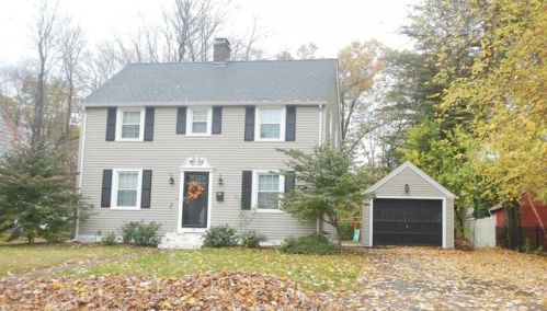 37 Hawthorne St, Springfield MA  01105-1511 exterior