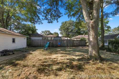 862 Buckingham St, Wyoming MI 49509-2827 exterior