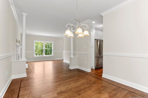 60 Caroline Pl, Greenwich CT 06831-4905 exterior