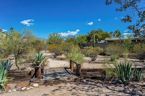 5960 Escondido Ln, Tucson AZ 85704-2815 exterior