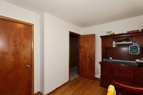 2106 107, Milwaukee WI 53226-2304 exterior