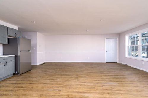 84 Glenham St, Providence RI 02907-1247 exterior