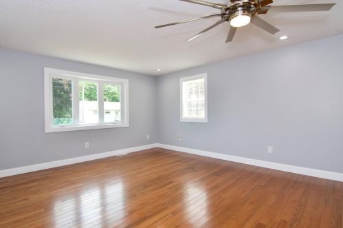 75 Rochford Cir, Springfield MA  01128-1024 exterior