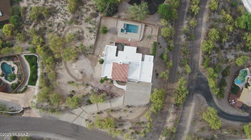 4701 Camino Gacela, Tucson AZ  85718-6813 exterior