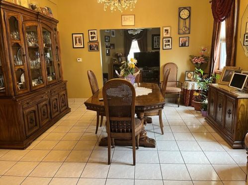 98 Hawkins St, Providence RI 02908-1713 exterior