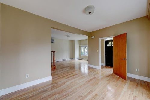 100 Beaufort St, Providence RI  02908-4435 exterior