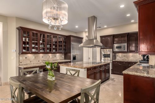 25401 45th Dr, Phoenix AZ  85083-2243 exterior