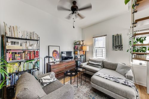 1915 Roscoe St, Chicago IL 60618-5236 exterior