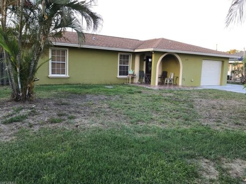 5449 Hunter Blvd, Naples FL 34116-5565 exterior