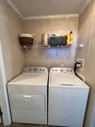 28 Grappone Dr, Concord NH  03301-7417 exterior