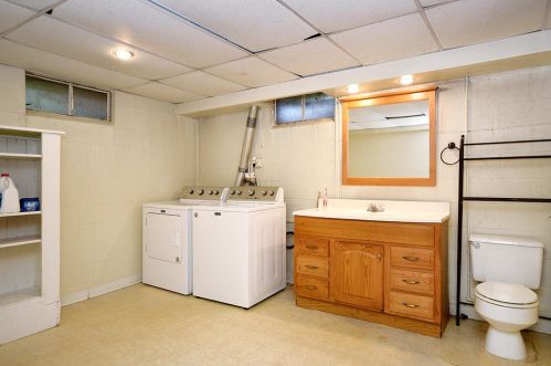 5708 Coit Ave, Grand Rapids MI 49525-1144 exterior