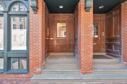 6 Clarendon St, Boston MA exterior